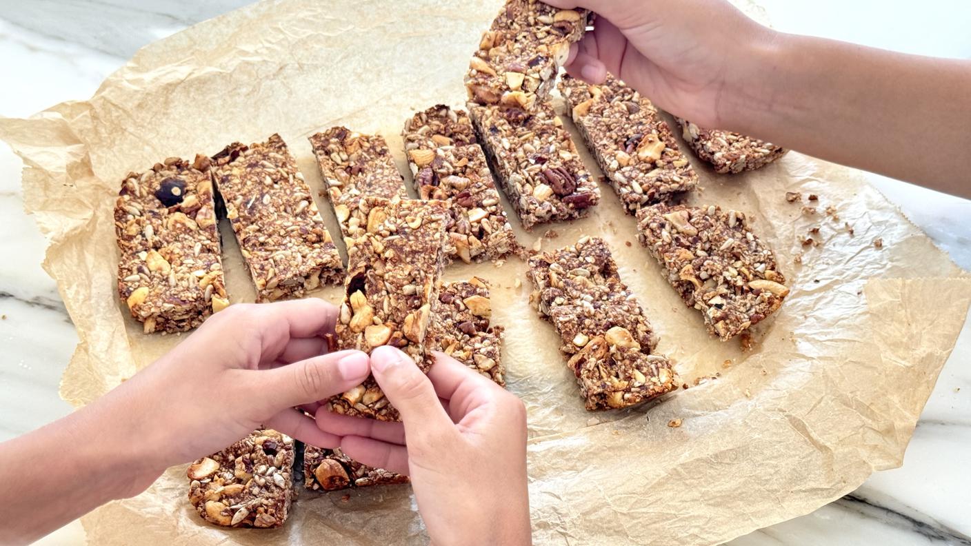 Barrette energetiche fatte in casa, merenda bambini
