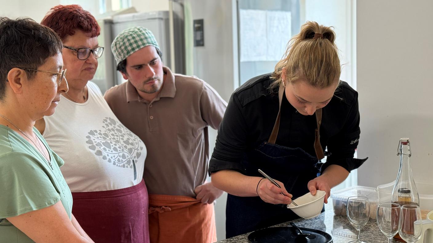 Flavia Lardi, la giovane chef poschiavina conduce la brigata del Ristorante “a tempo” il Movimento 
