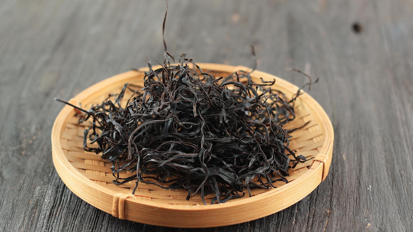 alga Hijiki essiccata, superfood, alga, macroalghe