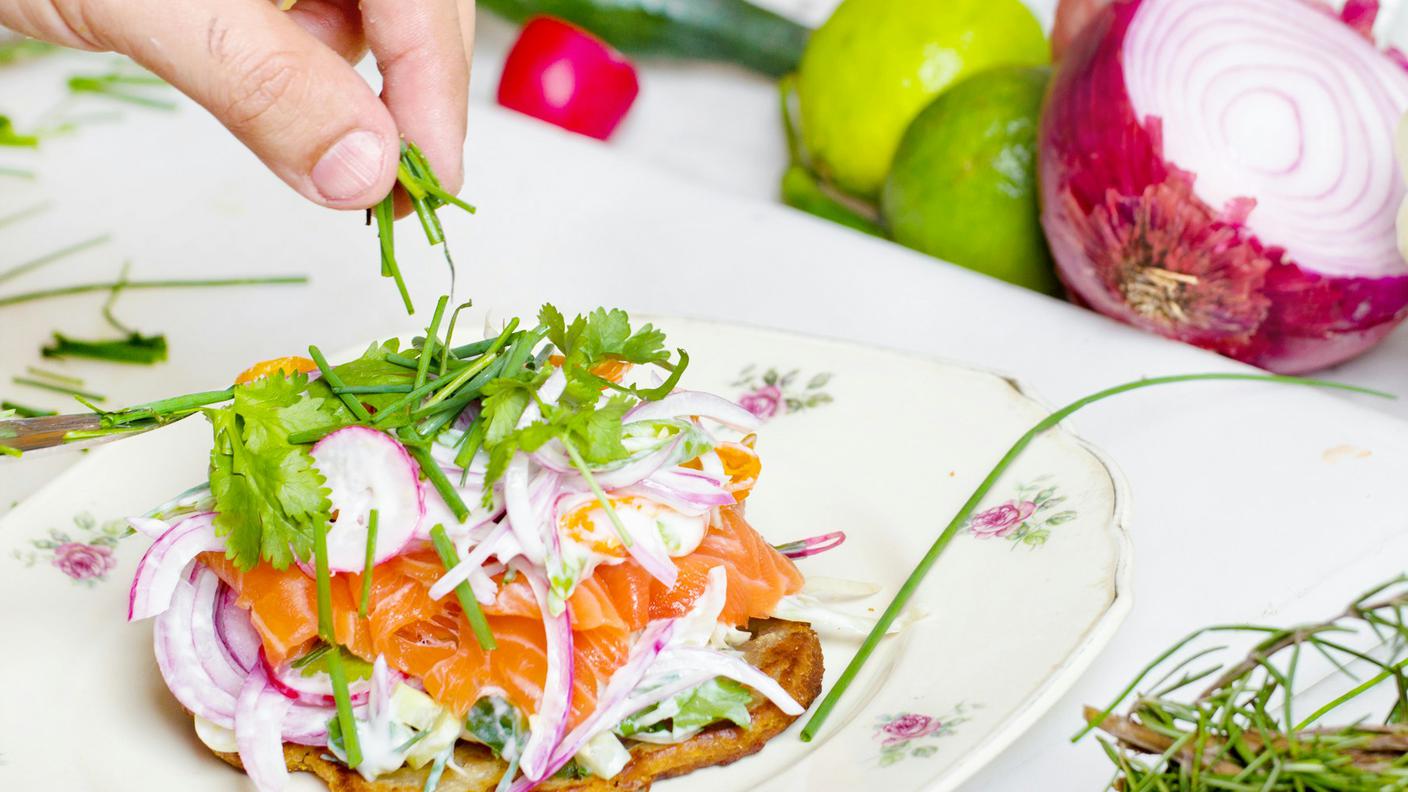 cibo sano, benessere, salmone, rucola, cucina, ricetta