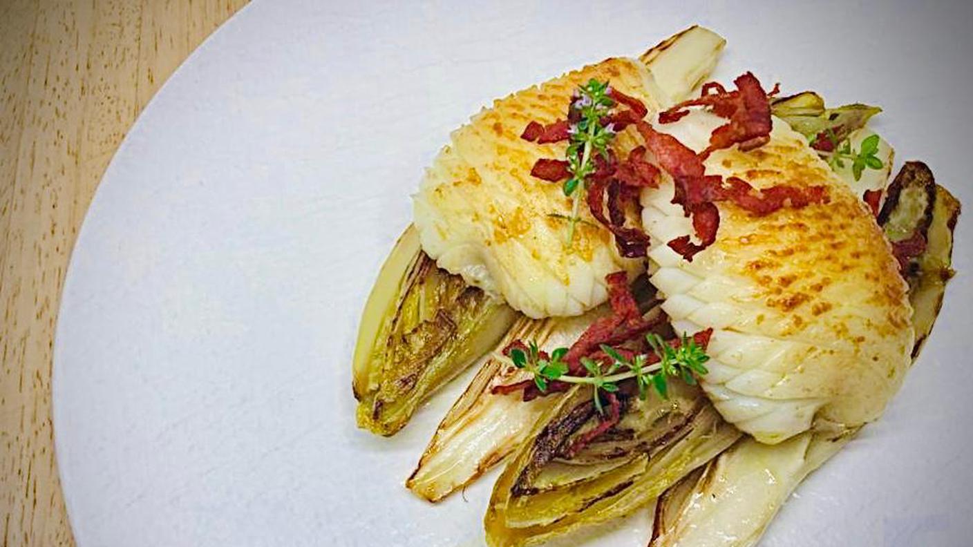 Seppia scottata con chorizo croccante e indivia