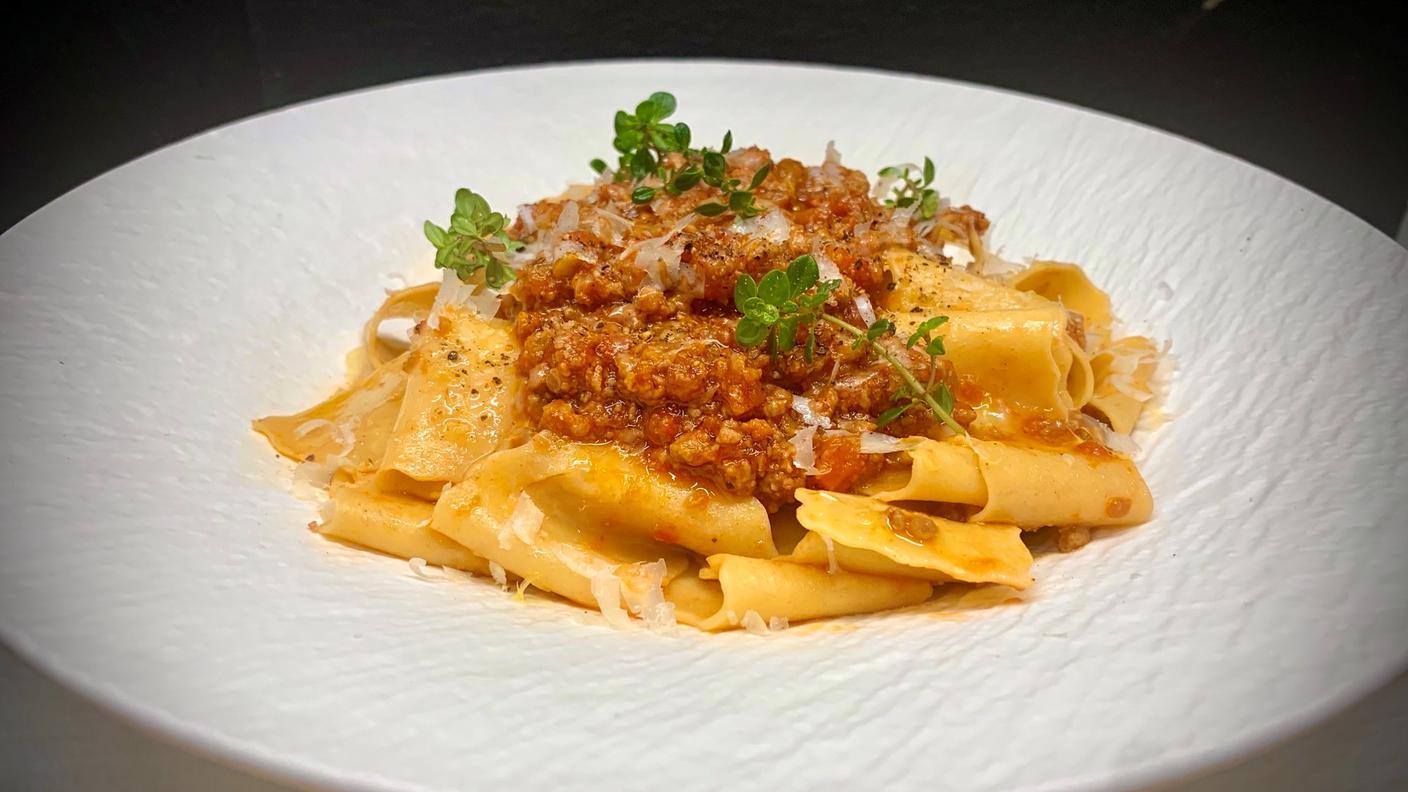 Pappardelle di farina bòna al ragù di agnello