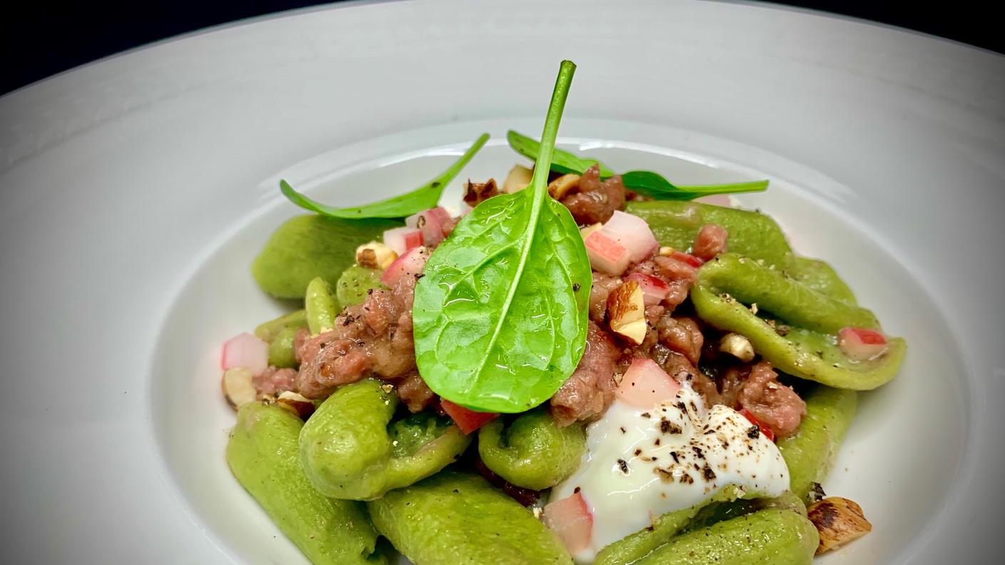 Cavatelli verdi con ragù agrodolce