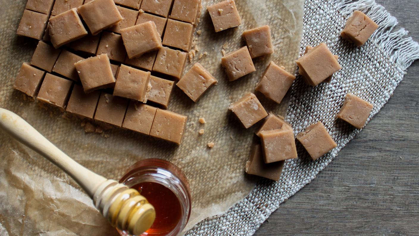 Caramelle alla panna e miele