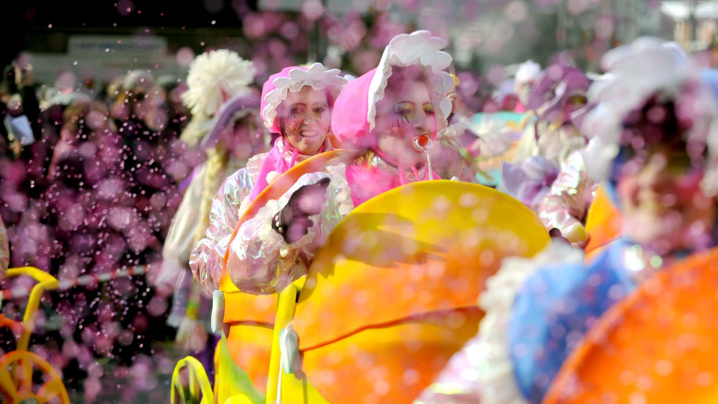 carnevale lingera