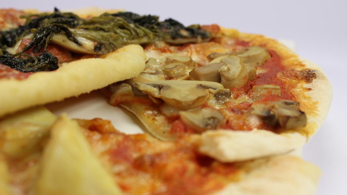 Pizza - cime di rapa - funghi