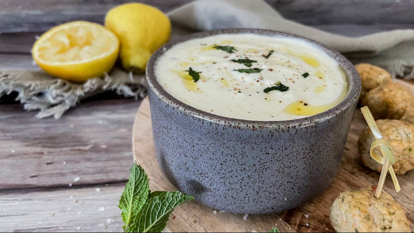 Salsa di yogurt all'aglio e menta