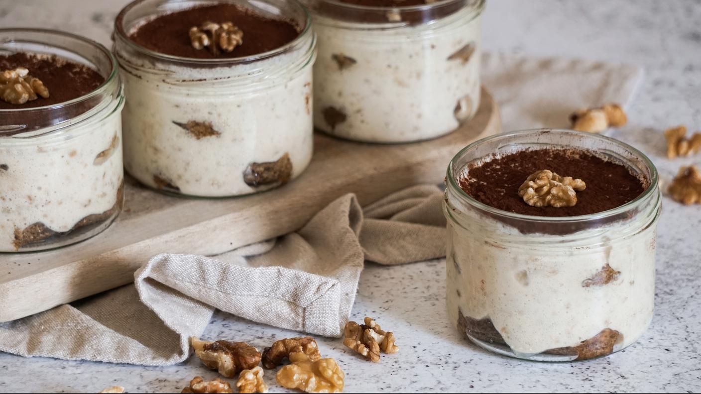 Tiramisù alle noci con nocino