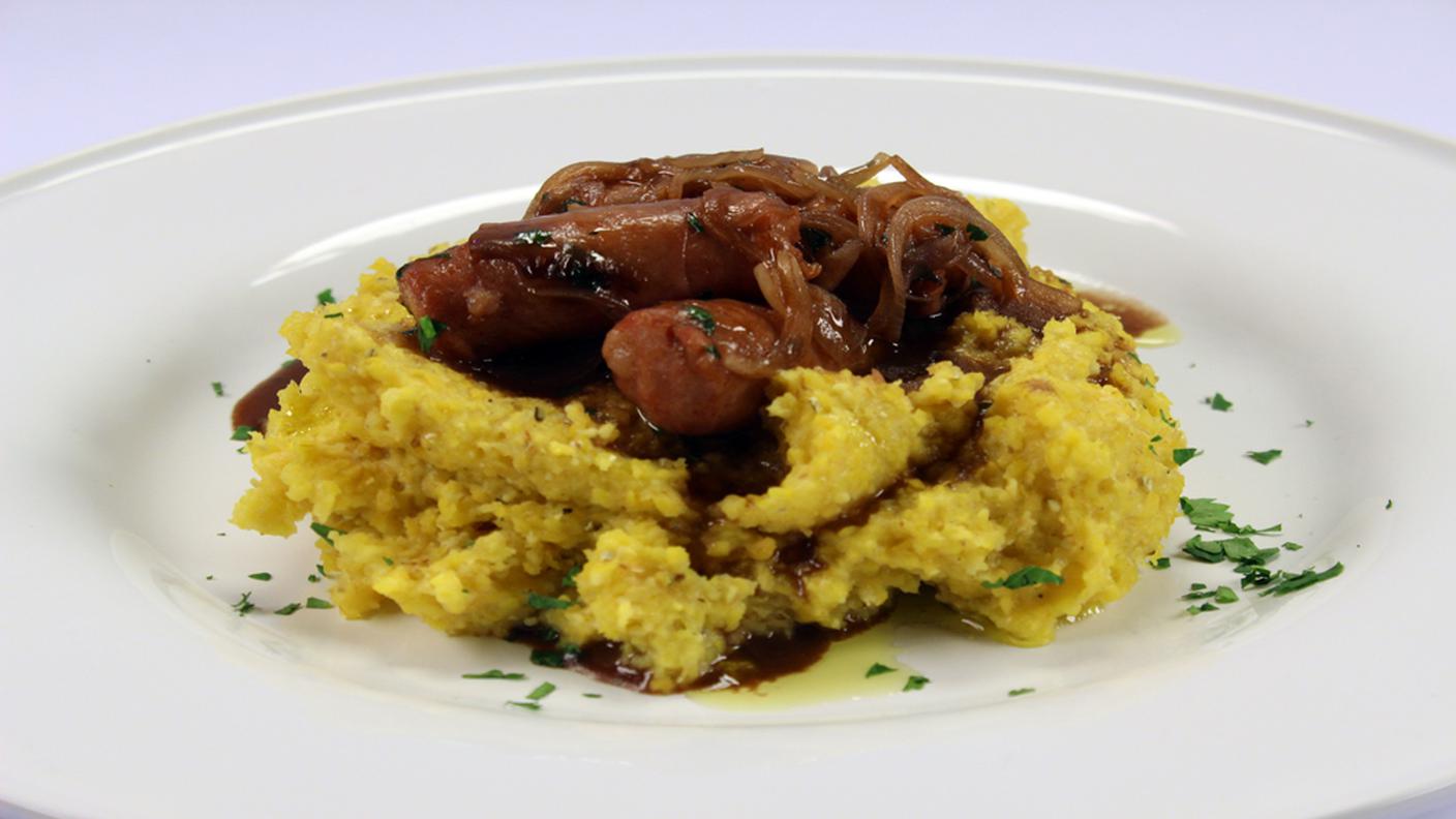 Polenta e luganighetta al Merlot