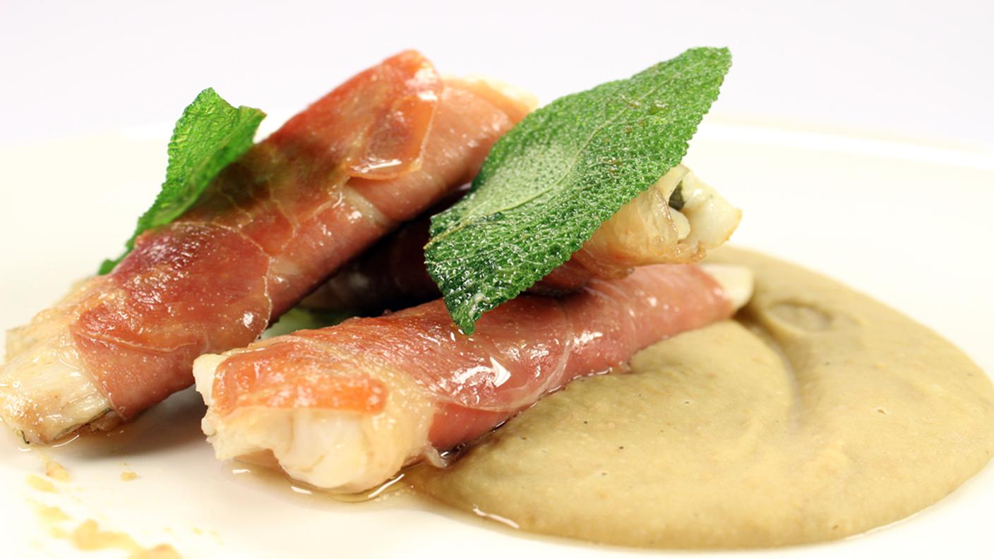 Saltimbocca di coregone su passatina di fagioli borlotti