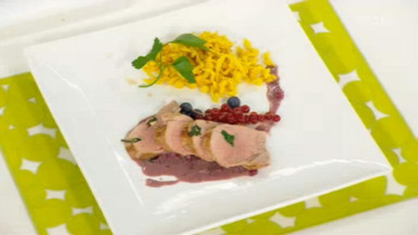 Filetto di maiale ai frutti rossi, spätzli allo zafferano