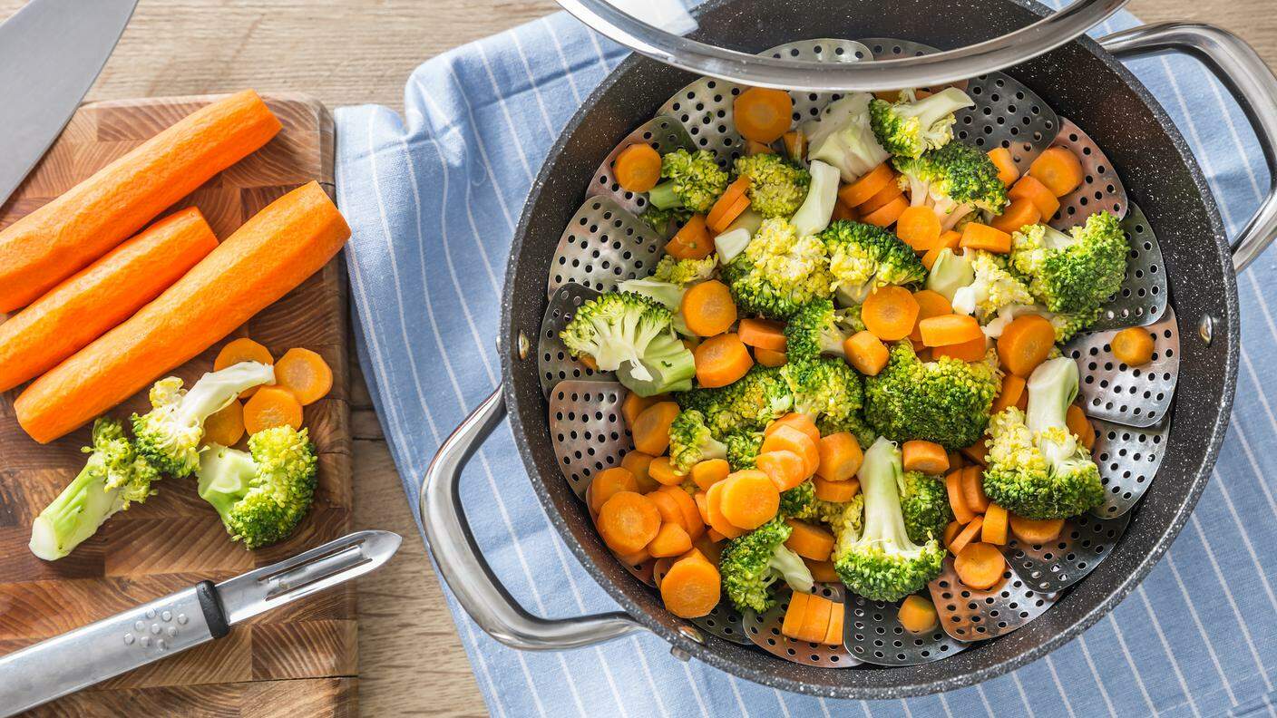 Verdure, cottura vapore, broccoli e carote