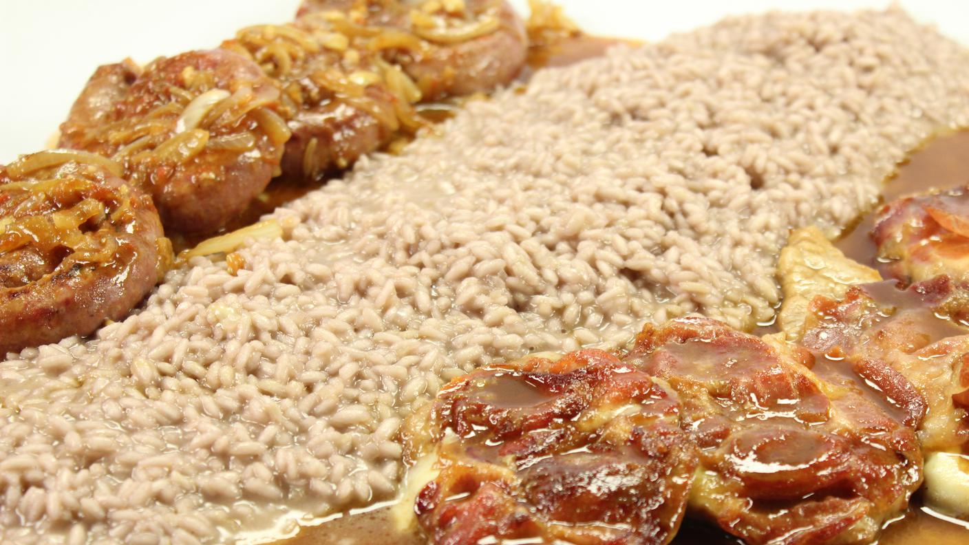 Risotto al merlot con luganighetta
