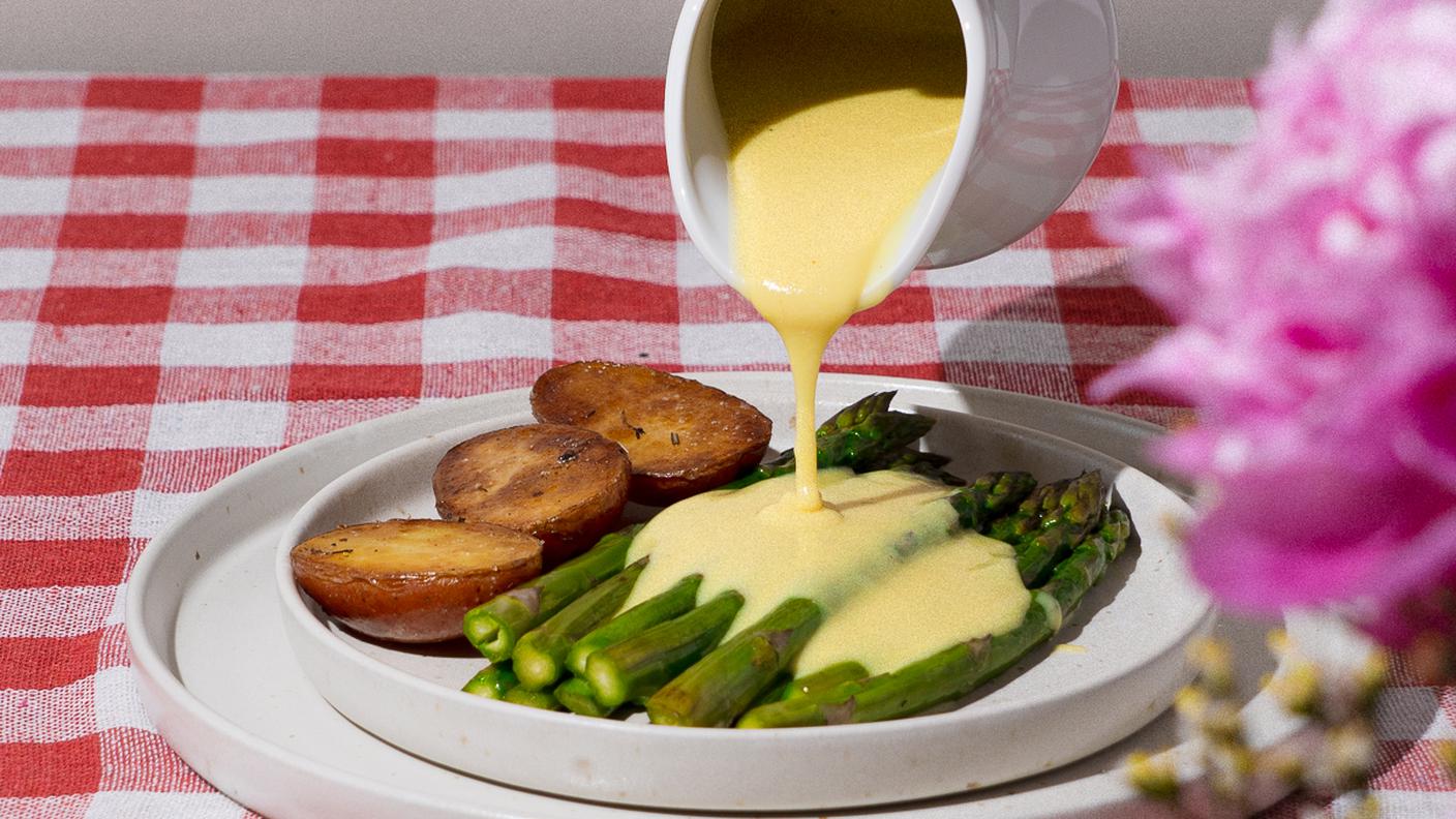 Asparagi in salsa olandese