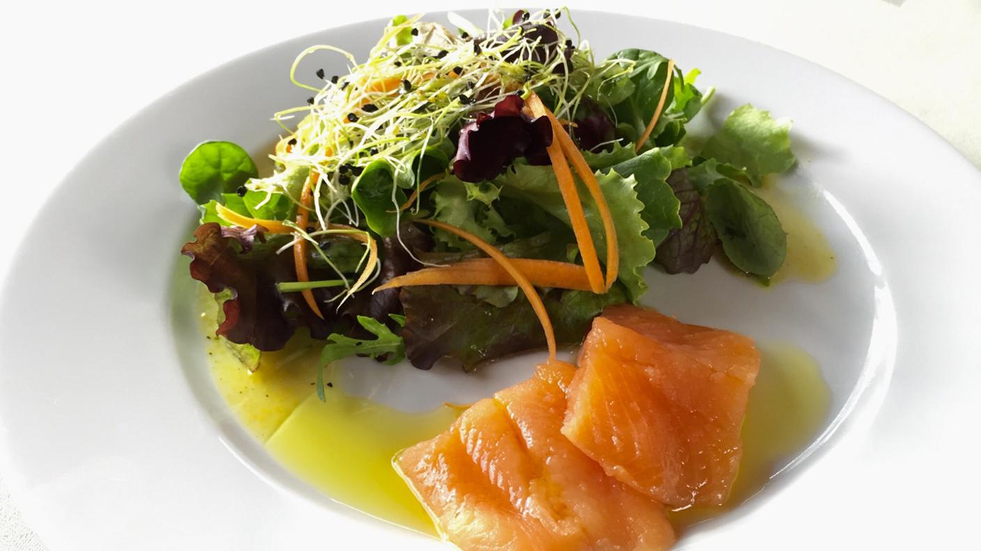 Antipasto di Gieri Derungs: Insalata con salmerino tiepido