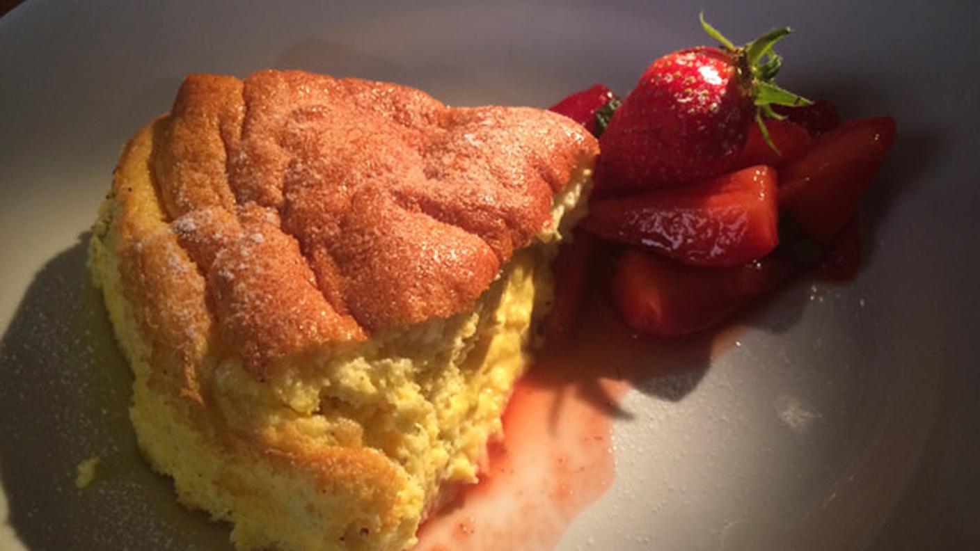 Dessert di Martin Jenni: Omelette soufflé con fragole