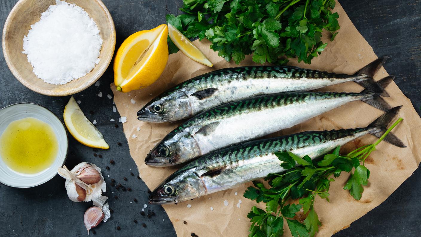 iStock-Sgombro, pesce azzurro, pesce, cibo, limone
