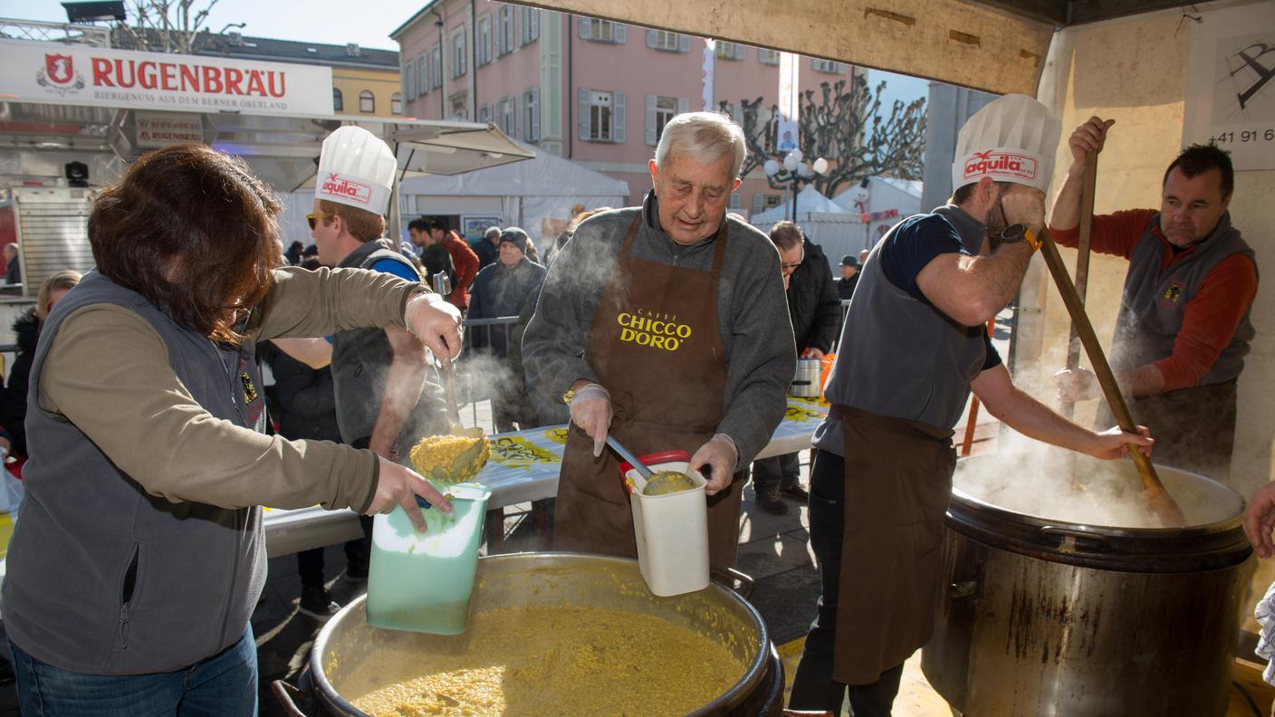 Momenti della preparazione della pietanza