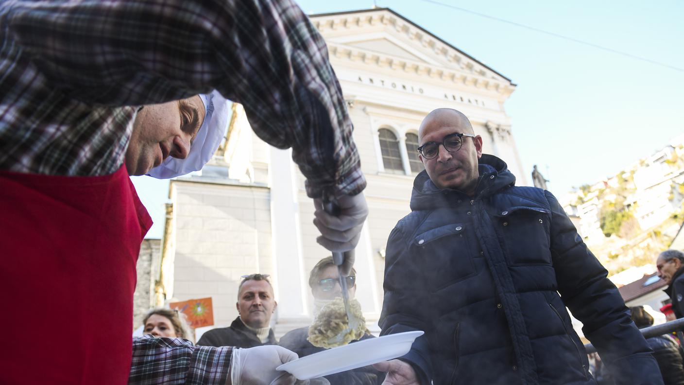 Distribuzione della porzioni a Locarno