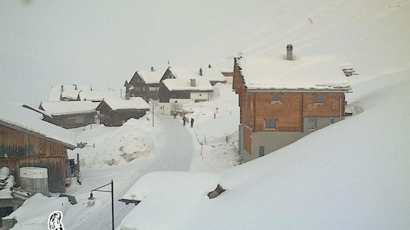 Le strade innevate come a Juf sono una costante in diverse zone grigionesi