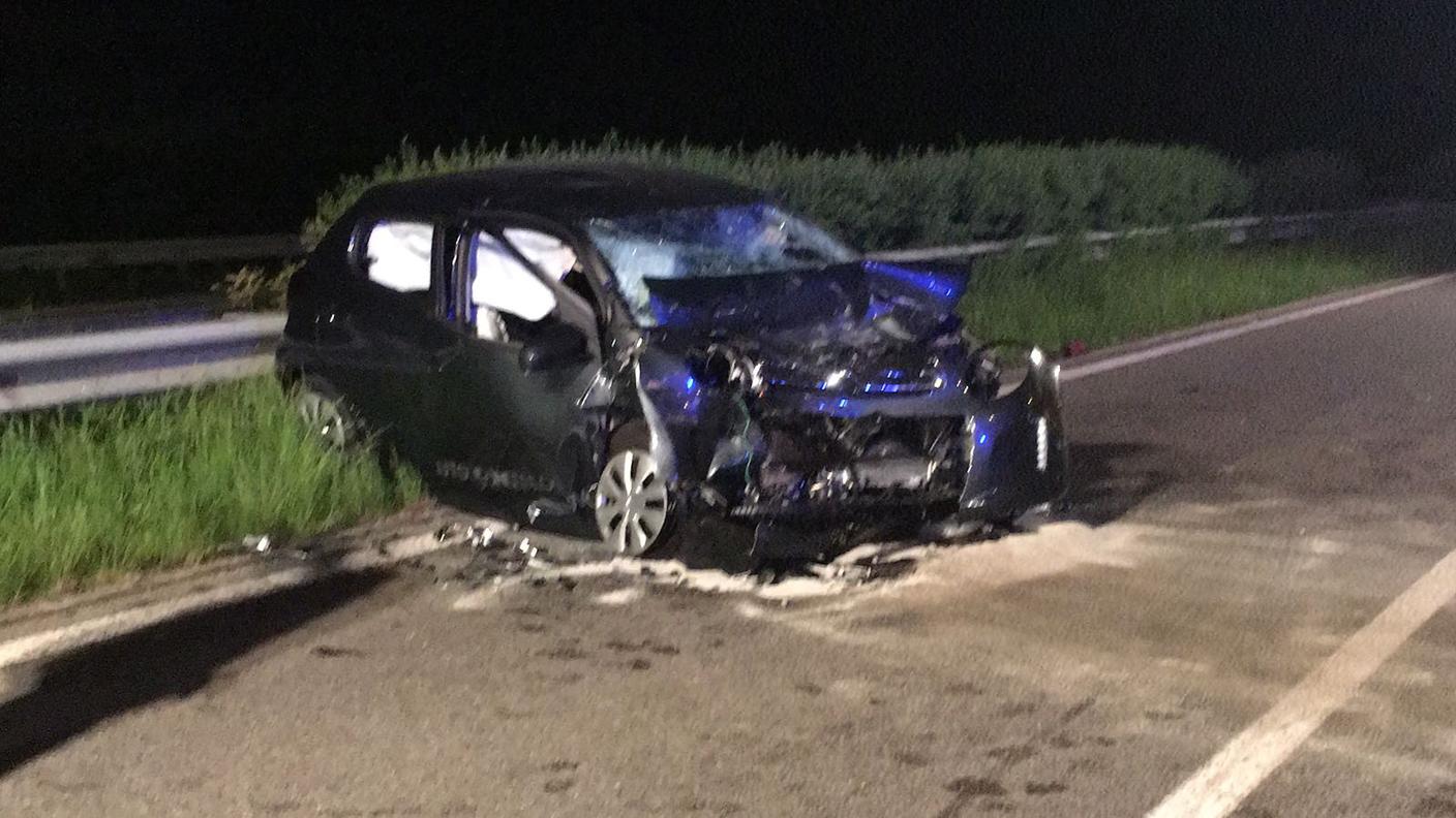 Una delle due auto coinvolte nell'incidente