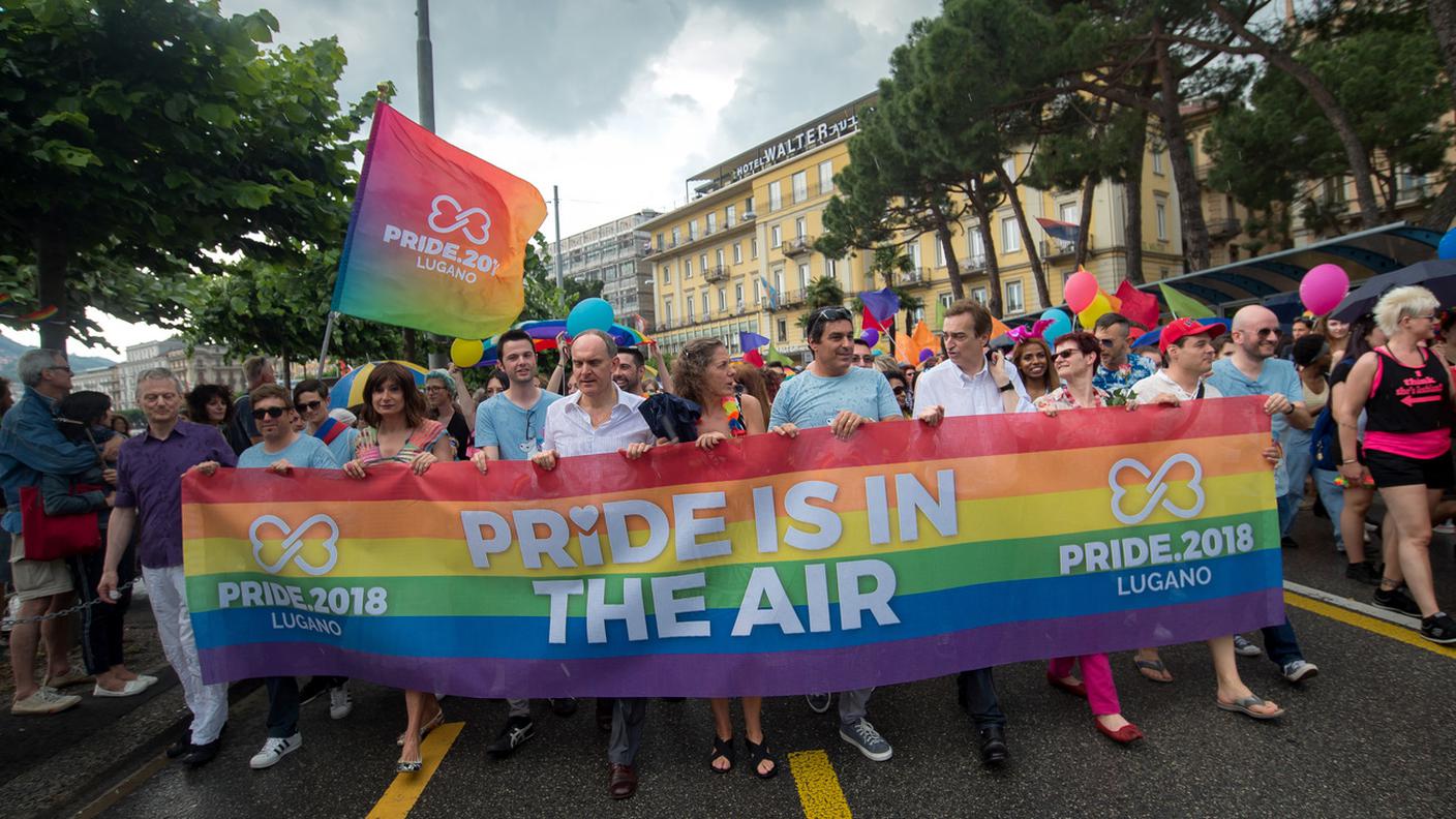 Il sindaco, Marco Borradori, in testa al corteo