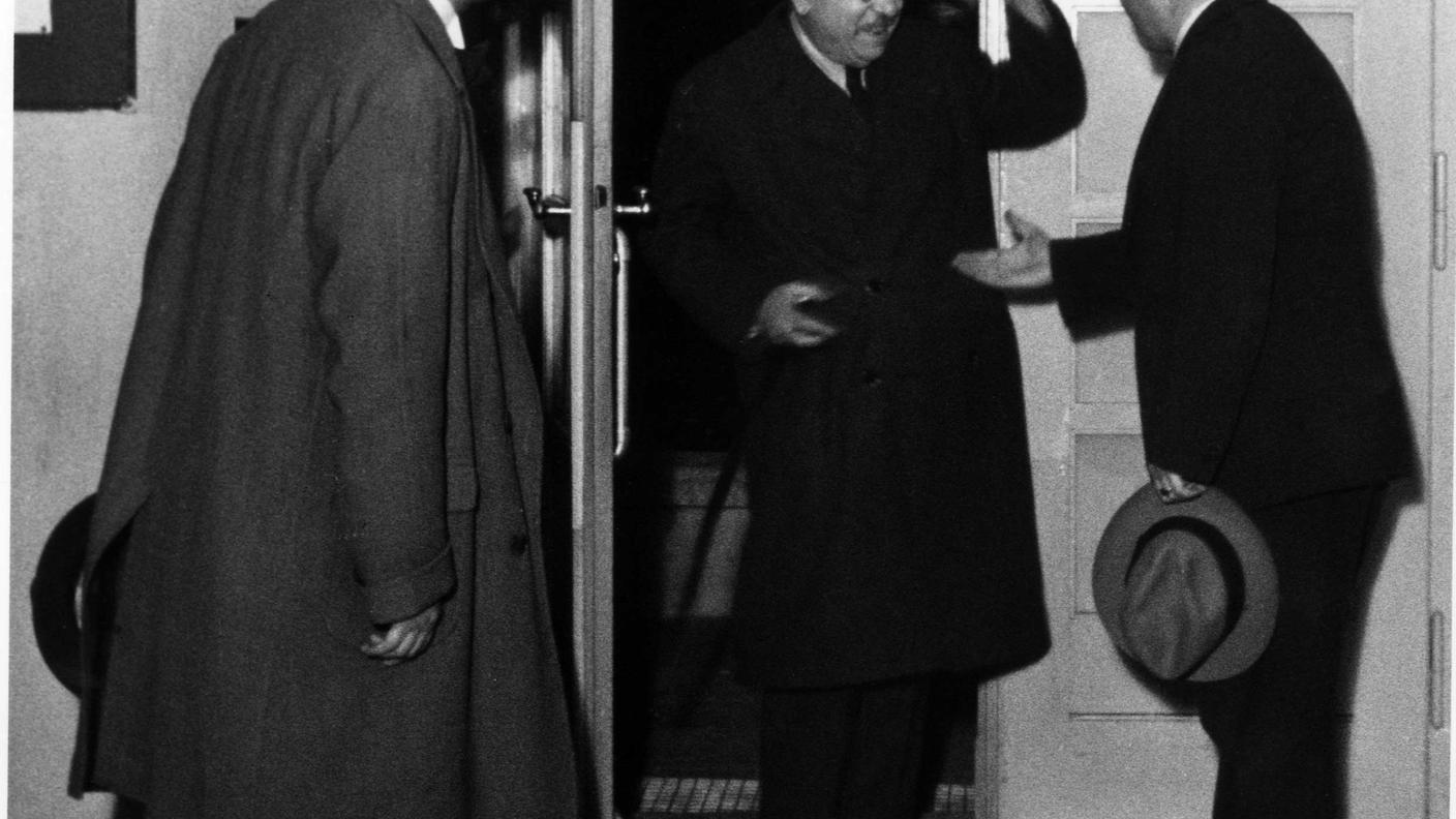 Benedetto Croce accolto negli studio della RSI (1936)
