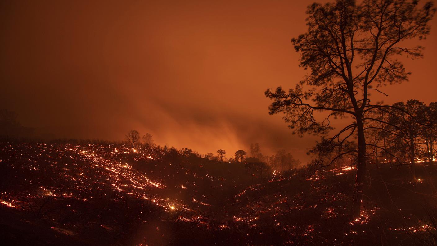 Tra i peggiori incendi della storia californiana