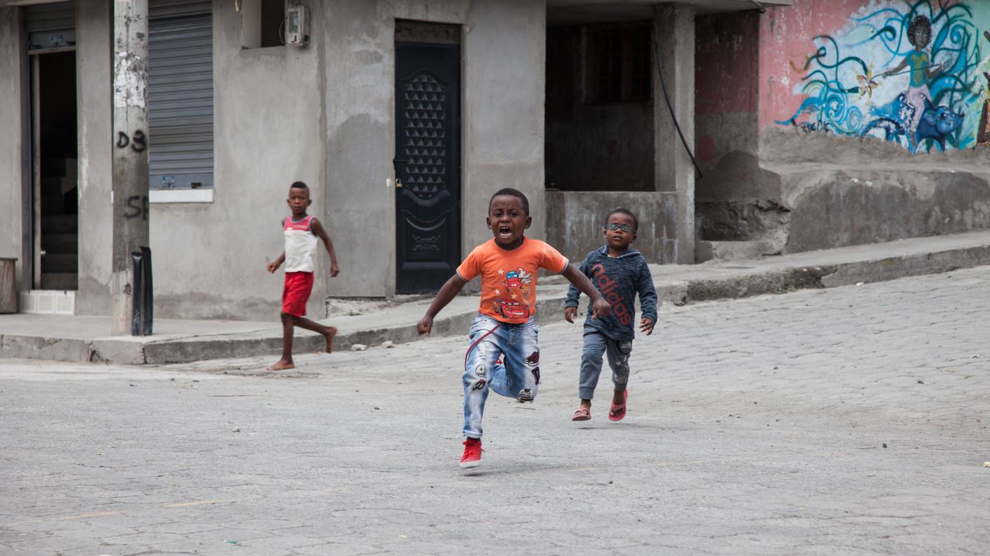 I piccoli fan dell'Atletico Valle del Chota