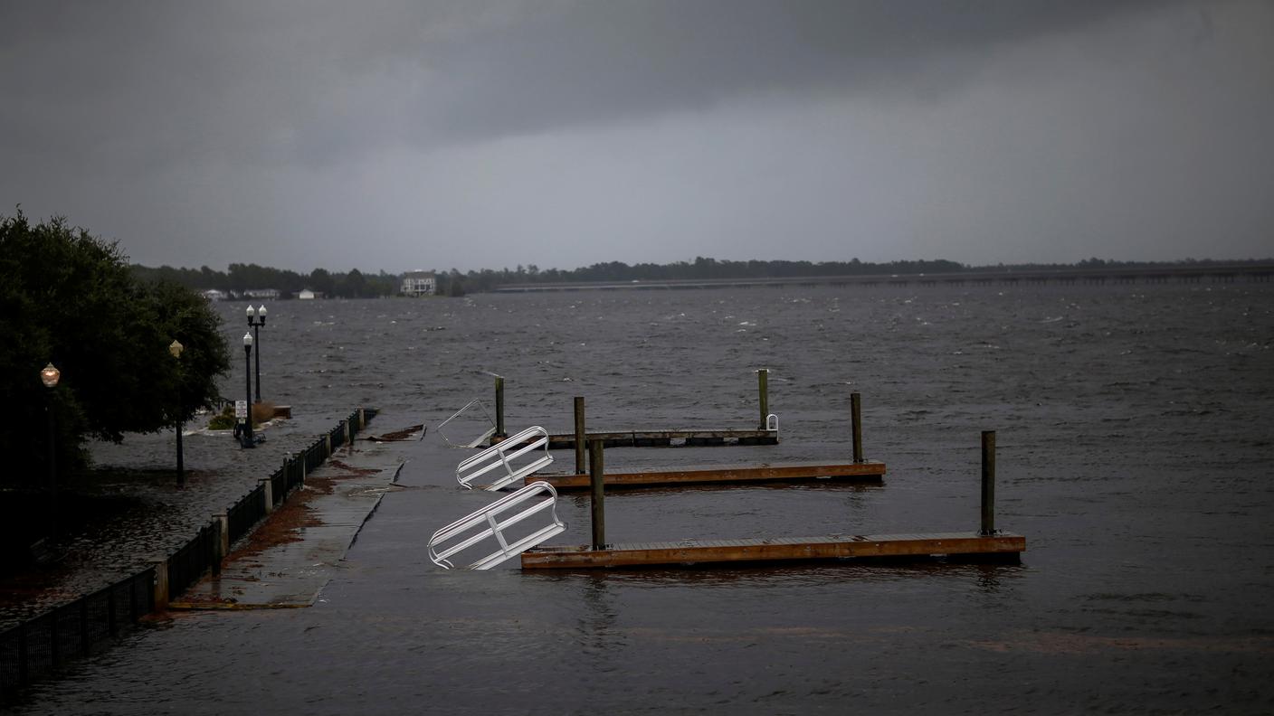 Moli distrutti dall'inondazione a New Bern