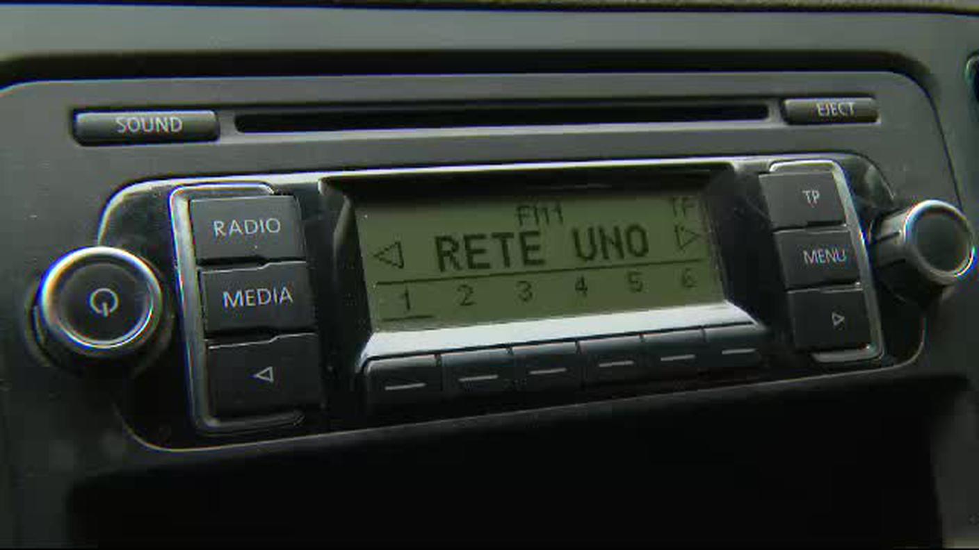 L'antenna si rompe e la radio ammutolisce