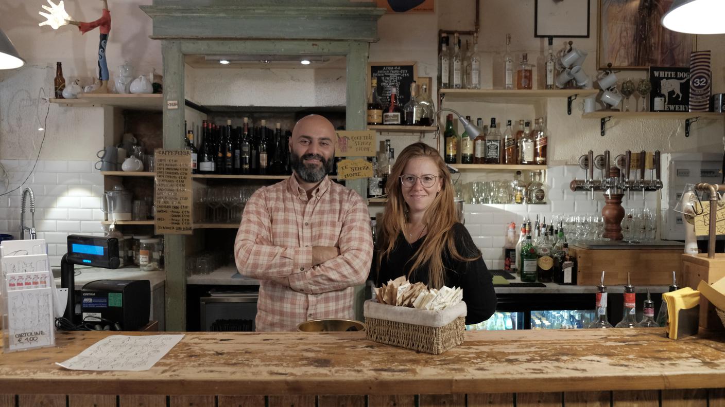 Alfodo Marrazzo e Sara Longhi, ideatori e anima del Caffè Senza Nome