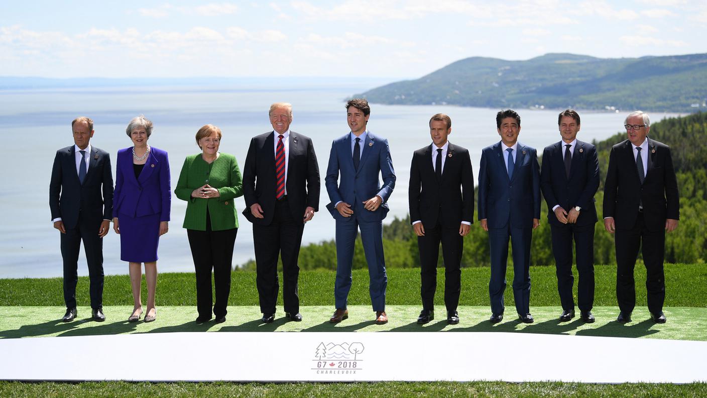 Il G7 del 2018 in Canada: Donald Tusk, Theresa May, Angela Merkel, Donald J. Trump, Justin Trudeau, Emmanuel Macron, Shinzo Abe, Giuseppe Conte, Jean Claude Juncker 