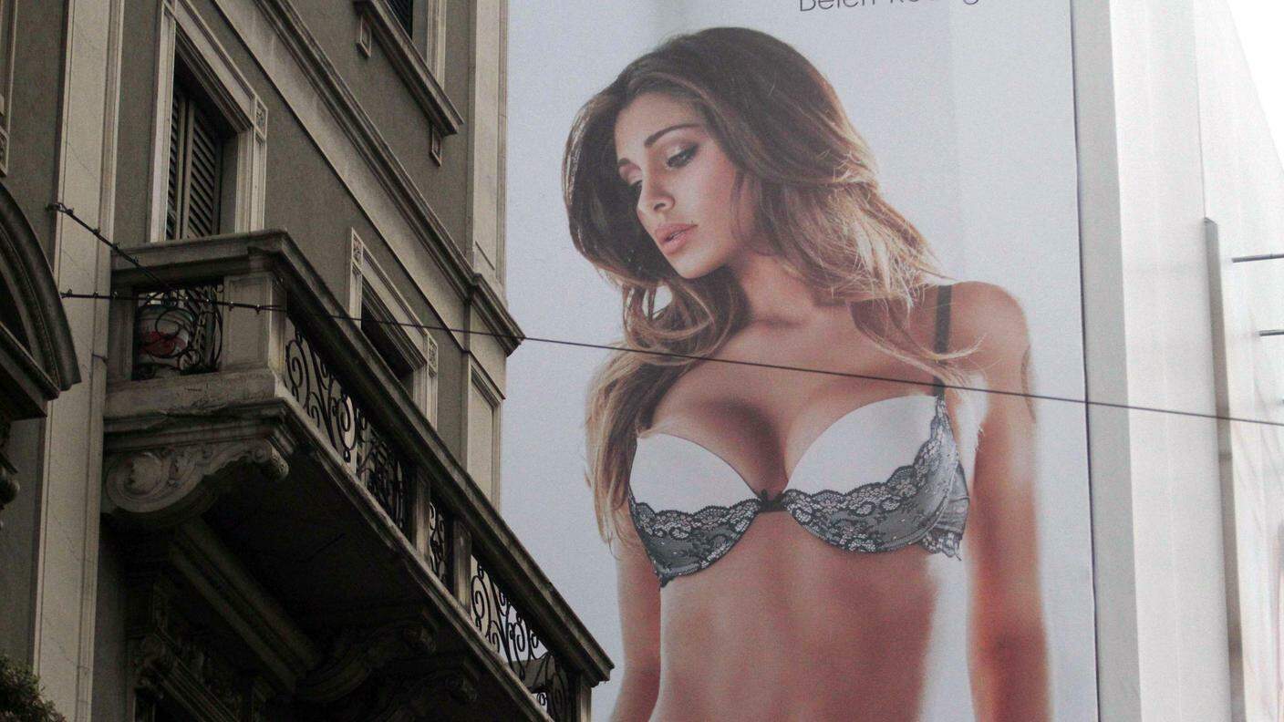 Un cartellone pubblicitario che suscitò polemiche a Milano