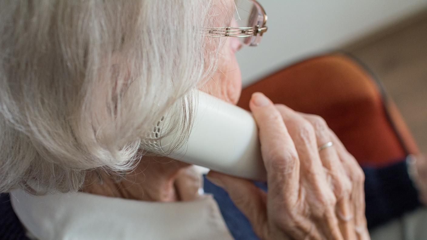 L'anziana, accortasi dell'ammanco di 20'000 franchi, voleva informare il proprio fiduciario