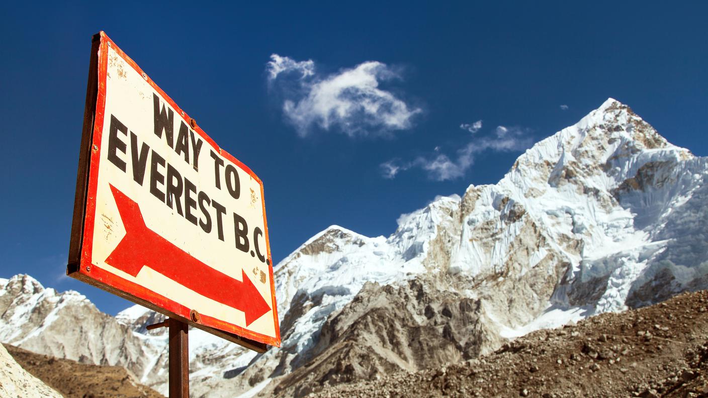 Passando dal Nepal ci vogliono due settimane di cammino