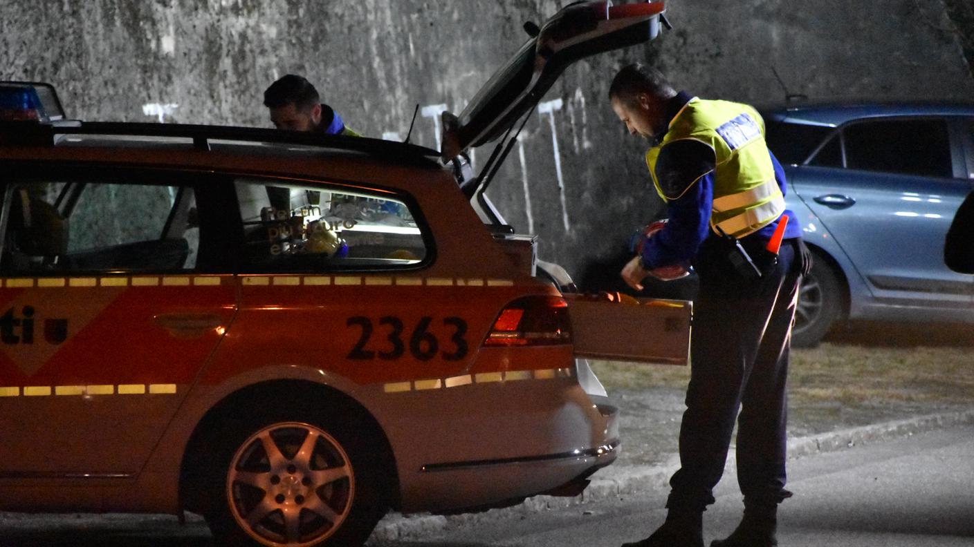 Polizia e pompieri sono giunti sul posto