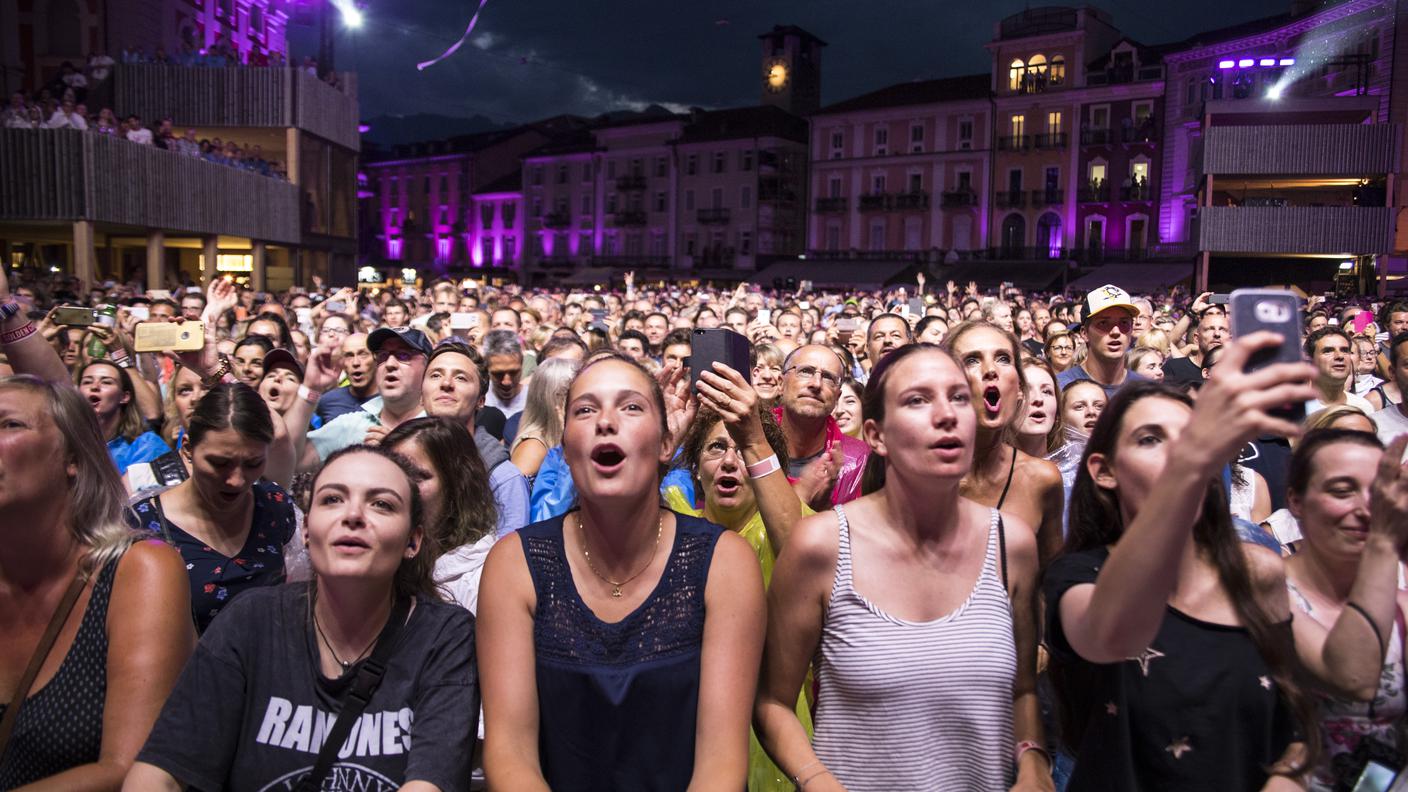 Tanta, tanta gente