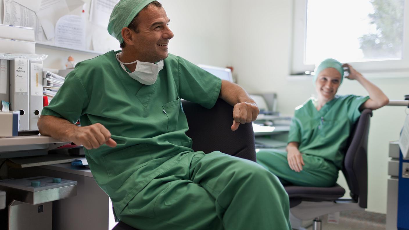 Il cardiochirurgo René Prêtre che insieme all'angiologo Alexander Zimmermann ha condotto i due interventi