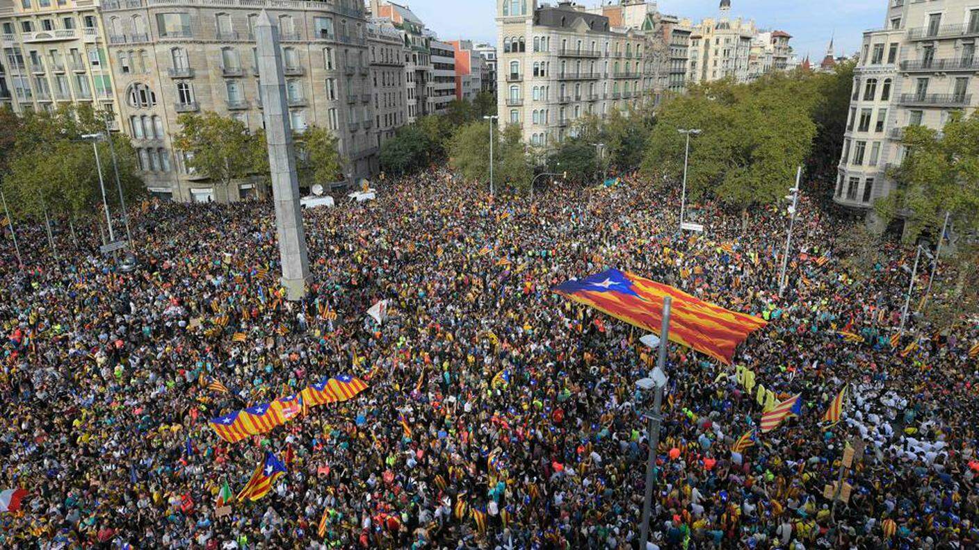 Barcellona invasa dai manifestanti