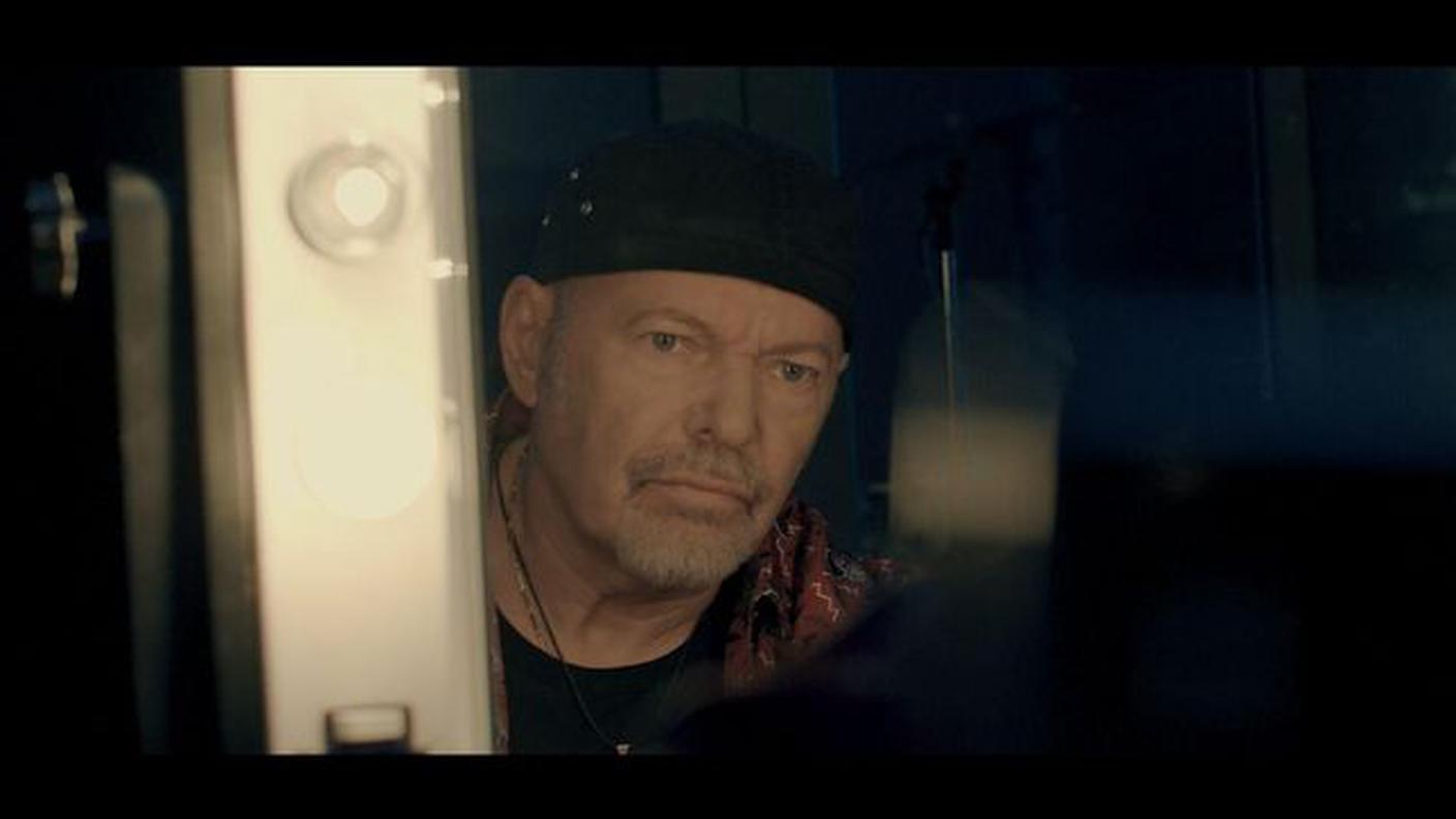 Una scena del videoclip