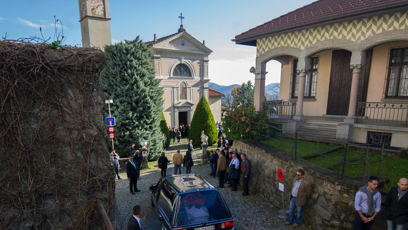 I funerali si tennero a Curio l'8 novembre del 2014