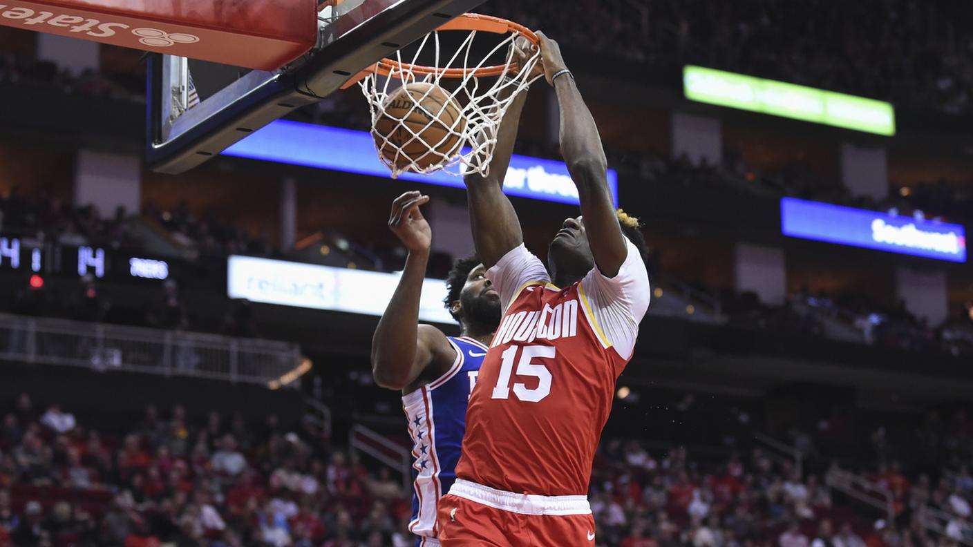 Il ginevrino sovrasta Joel Embiid
