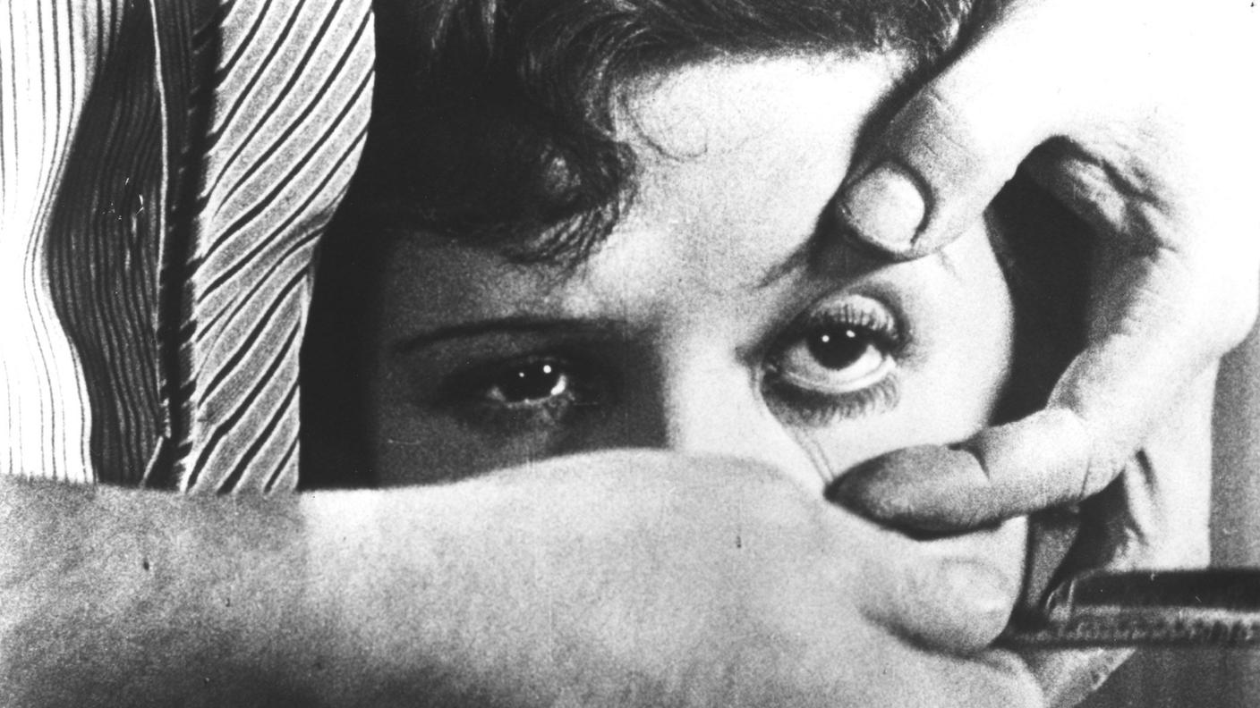 Luis Buñuel, Un chien andalou, 1929