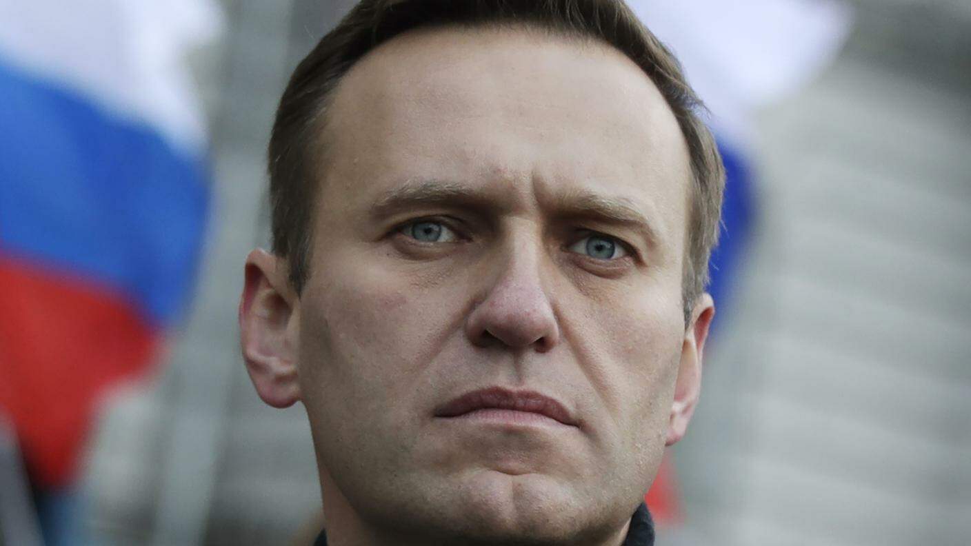 Navalny durante la marcia in memoria dell'oppositore russo Nemtsov in febbraio