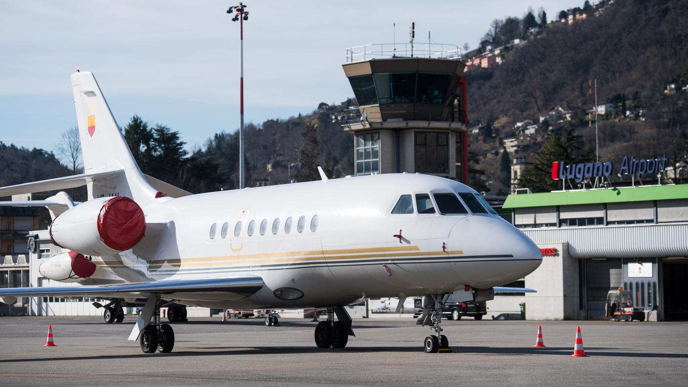 Sono i gruppi interessati alla ripresa delle attività dell'aeroporto.