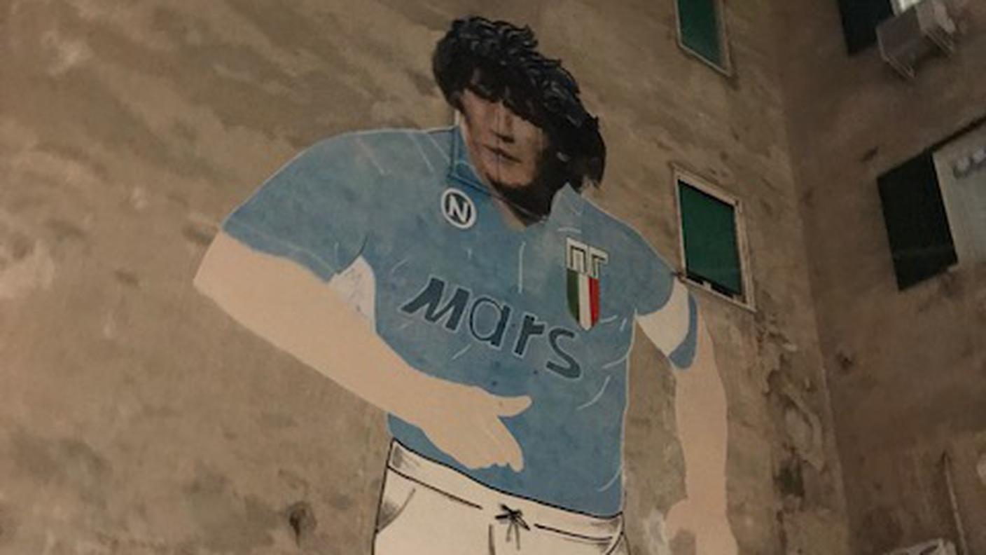 Il murales di Maradona a Napoli
