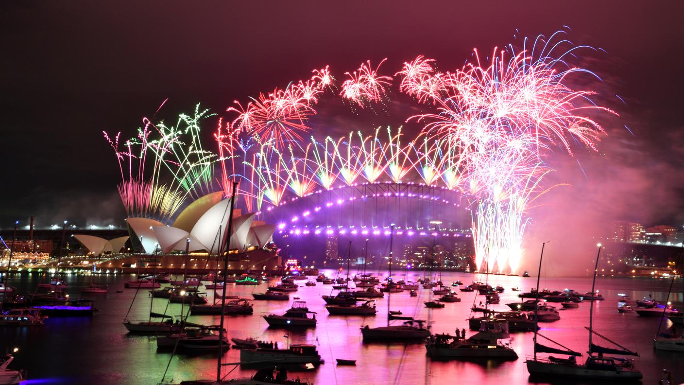 2020-12-31T162052Z_80222025_RC2GYK9FQZHQ_RTRMADP_3_HEALTH-CORONAVIRUS-NEWYEAR-AUSTRALIA.JPG