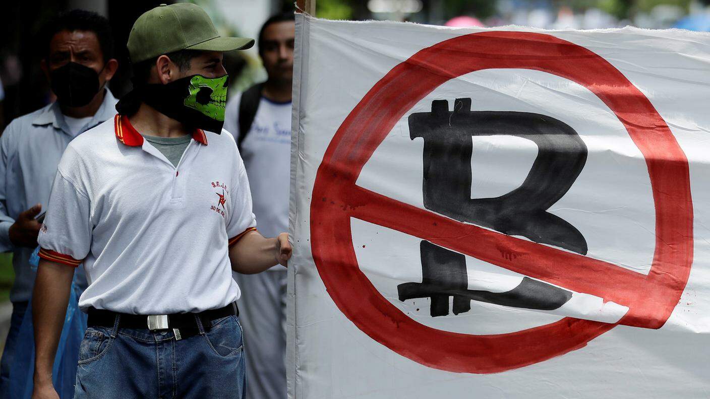 "Non vogliamo bitcoin in El Salvador"
