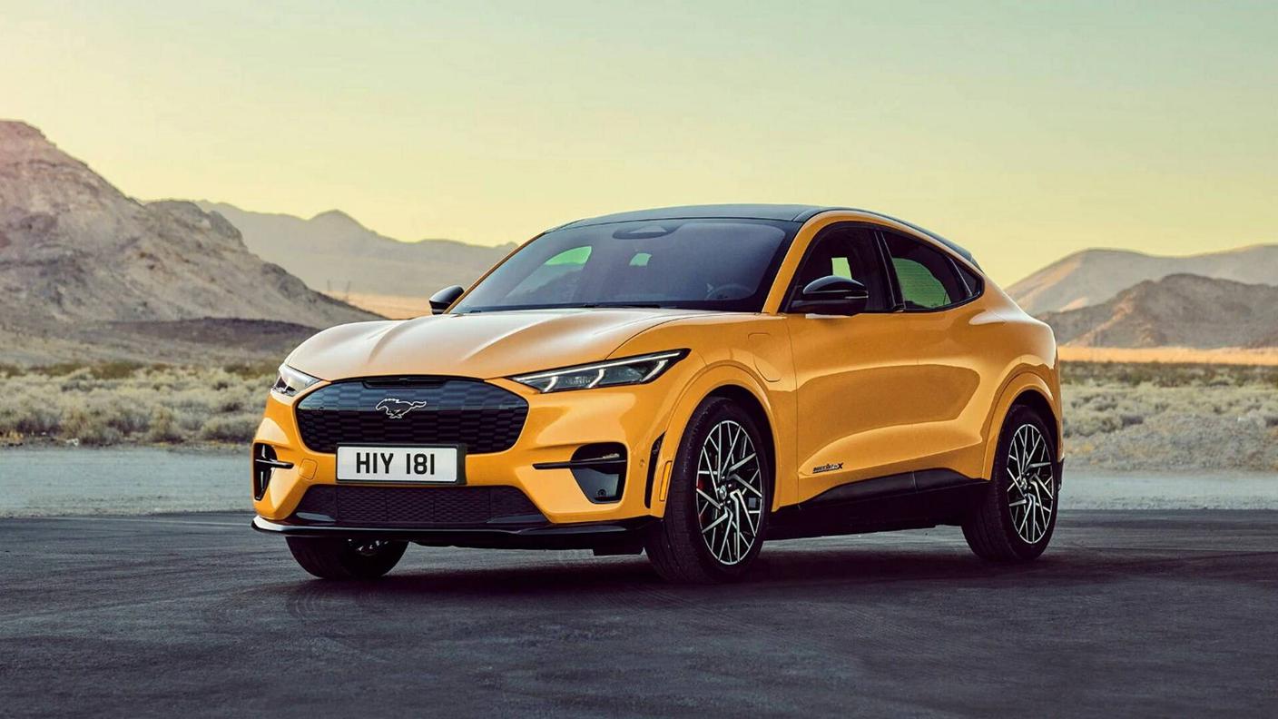 La Ford Mustang Mach-E GT è la versione più sportiva della crossover elettrica elettrica